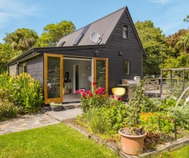 The Barn - Christchurch Holiday Home