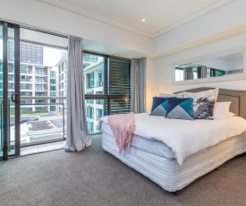 Comfortable & Cozy - Newly Furnished 'Quays'