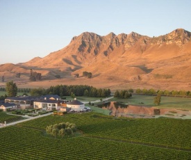 Craggy Range Luxury Vineyard Retreat