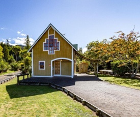The Gingerbread House - Ohakune Holiday Home