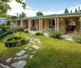 Jack's Cottage - Arrowtown Holiday Home