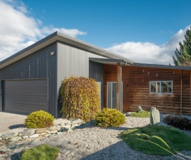 Modern Arrowtown Escape - Arrowtown Holiday Home