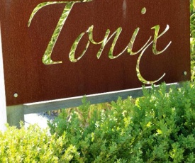 Tonix Boutique Accommodation