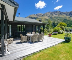 Arthurs Point Mount Views - Queenstown Holiday Home