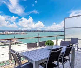 Princes Wharf - Luxury Waterfront Penthouse