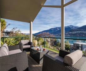 Lake View on Lewis - Queenstown Holiday Home