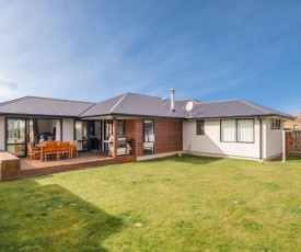 Albert Town Oasis - Only 5 Minutes From Wanaka
