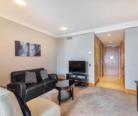 QV Spacious City Apartment (737)