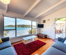 Beachfront Seclusion - Oneroa Holiday Home