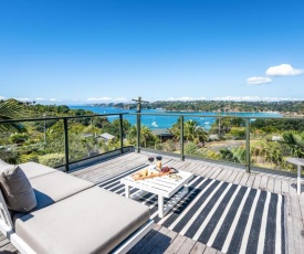 Oneroa Views With Spa Pool - Waiheke Holiday Home