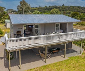 Recharge on Riverview - Cooks Beach Holiday Home