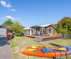 Mahuta Maison - Lake Taupo Holiday Home