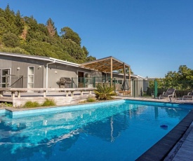 Pool and Spa Escape - Pauanui Holiday Home