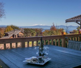 Hilltop Vista - Taupo Holiday Home