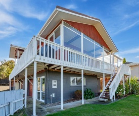 Woodward Lodge - Taupo Holiday Home