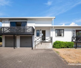 Freshwater Lookout - Taupo Central Holiday Home