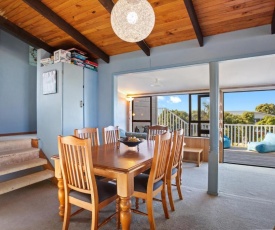 Surfin or Chillin - Waihi Beach Holiday Home