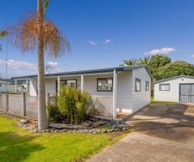 Endeavour Cottage - Whitianga Holiday Home