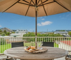 Sun Searcher's Lookout - Whitianga Holiday Home